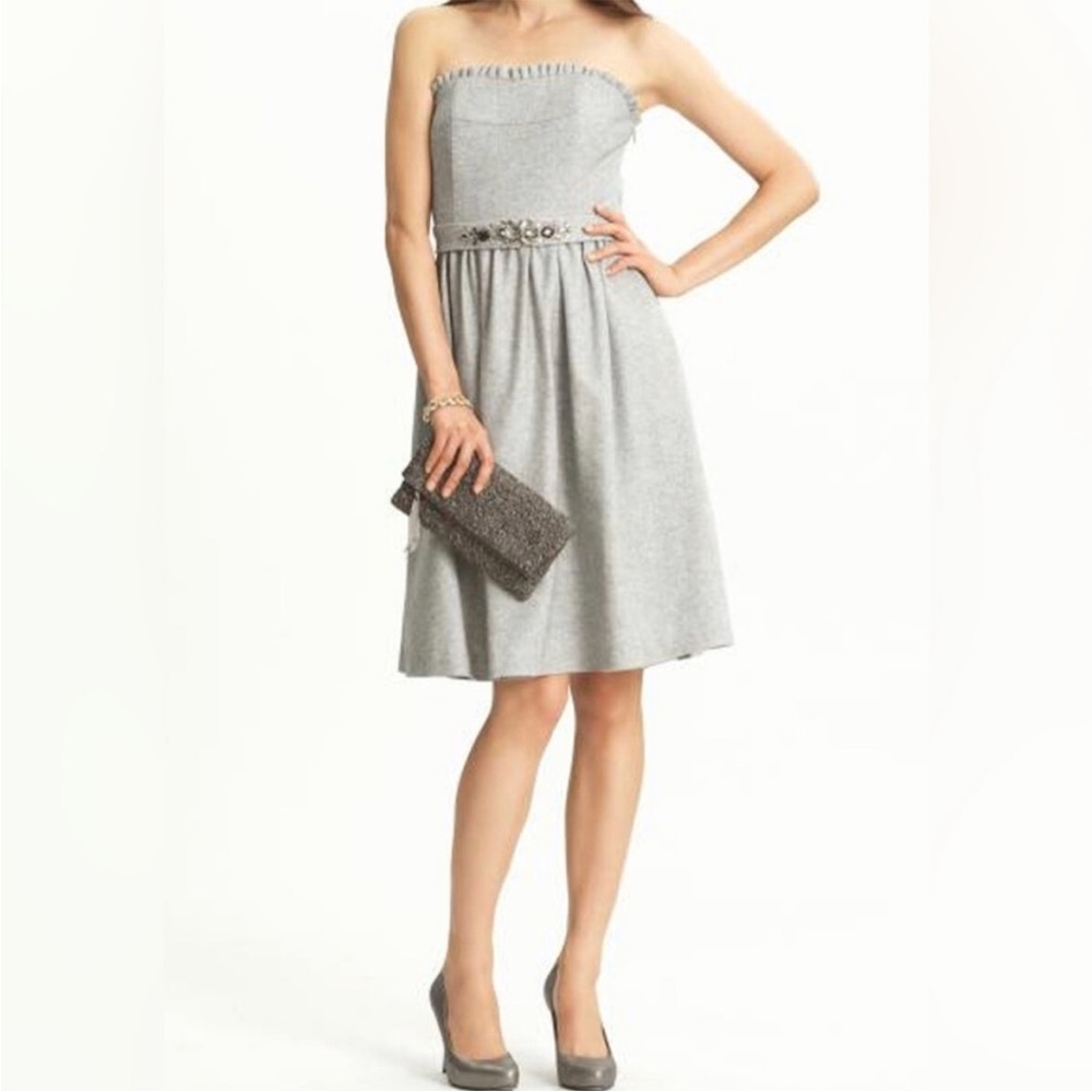 Banana Republic Heather Grey Wool Bustier Dress with Rhinestoned Belt Size 2